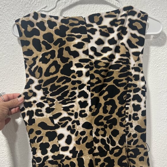 cache Bodycon Animal Print dress Size 4 Stretch Peplum Pleated Hip NEW - Picture 9 of 11